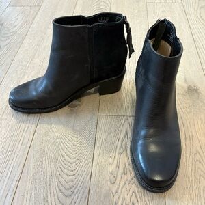 Hush Puppies Leather and Suede Black Ankle Boots